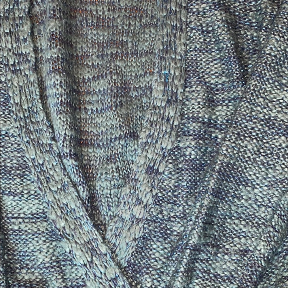 Sweater - Picture 3 of 4